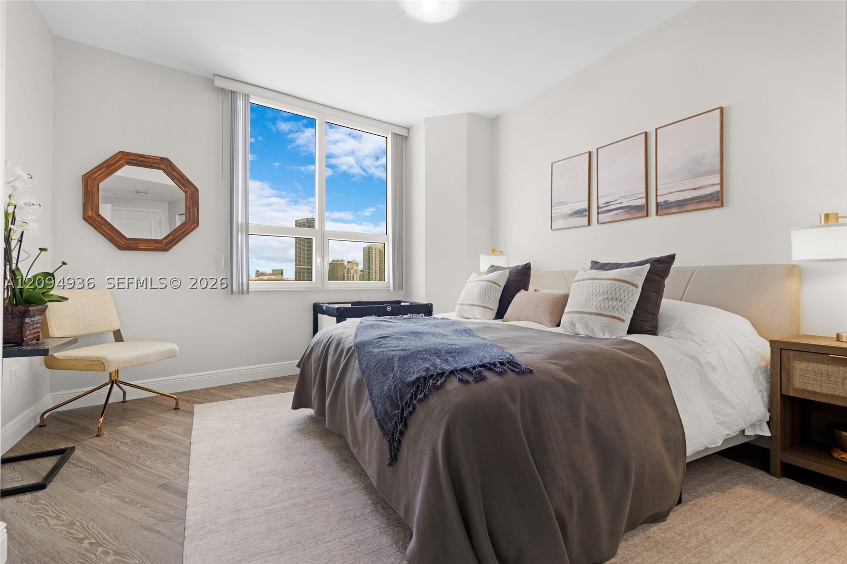 848 Brickell Key Dr #3905, Miami FL 33131