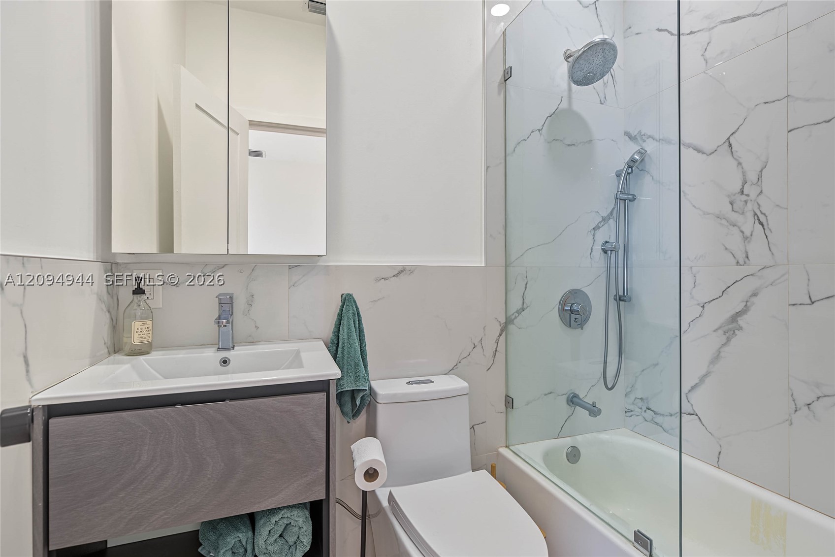 1867 SW 14th Ter, Miami FL 33145