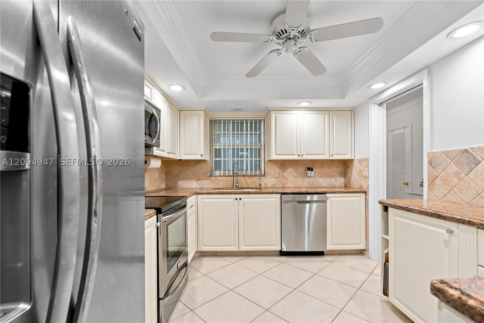 145 Atlantis Blvd #101, Atlantis FL 33462