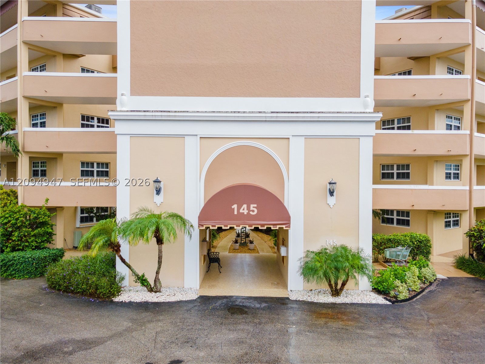 145 Atlantis Blvd #101, Atlantis FL 33462