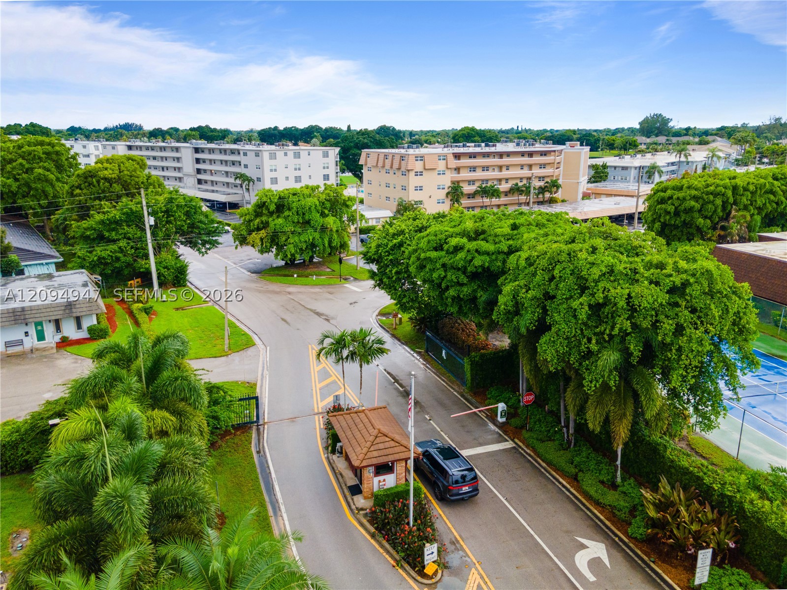 145 Atlantis Blvd #101, Atlantis FL 33462