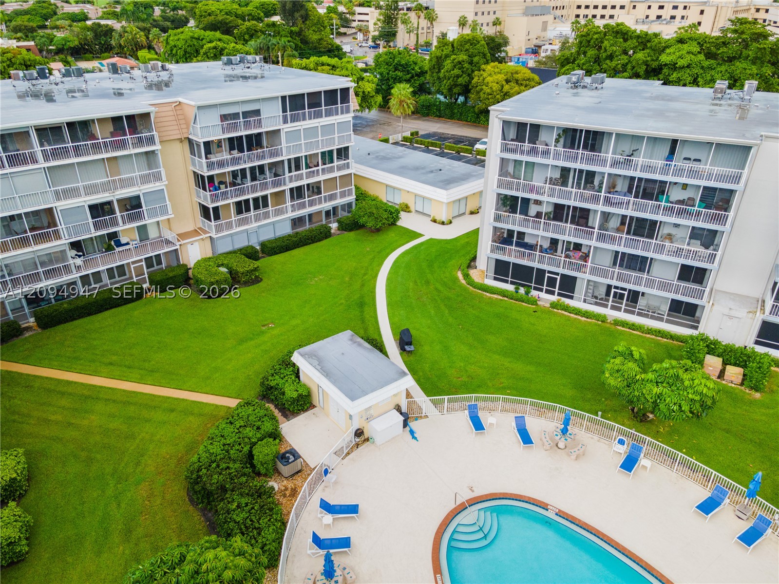 145 Atlantis Blvd #101, Atlantis FL 33462
