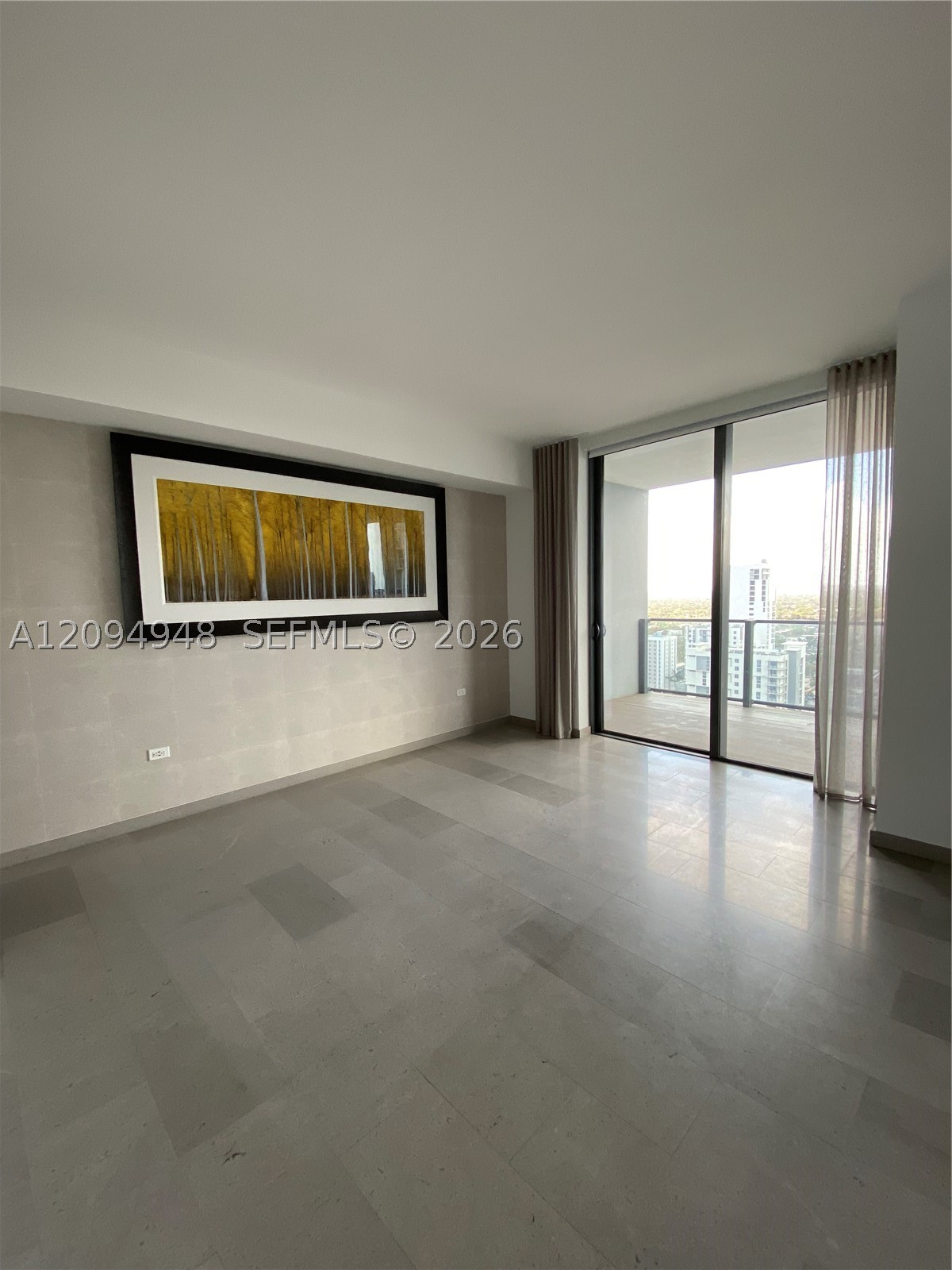 88 SW 7th St #1904, Miami FL 33130