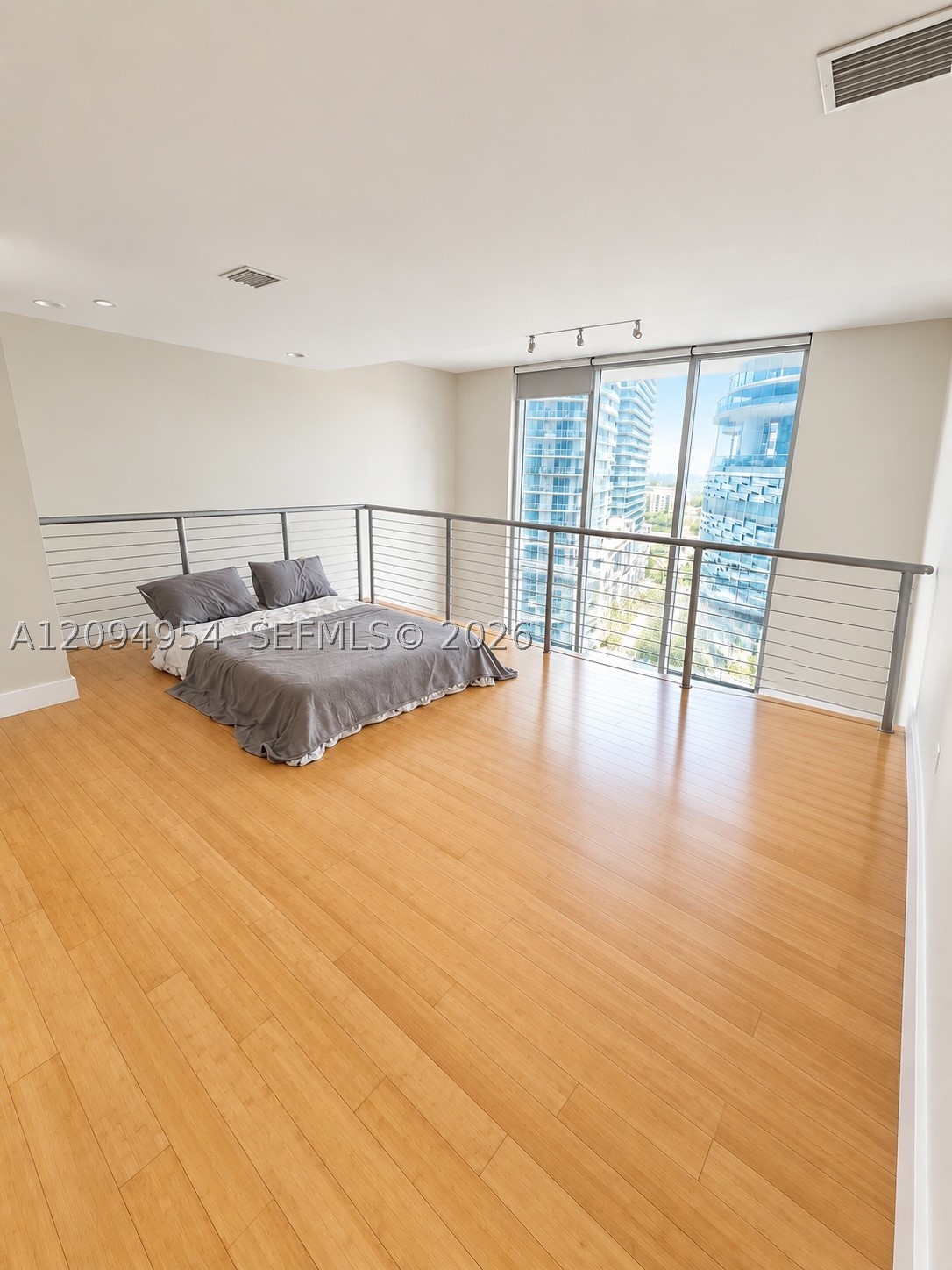 1050 Brickell Ave #1418, Miami FL 33131