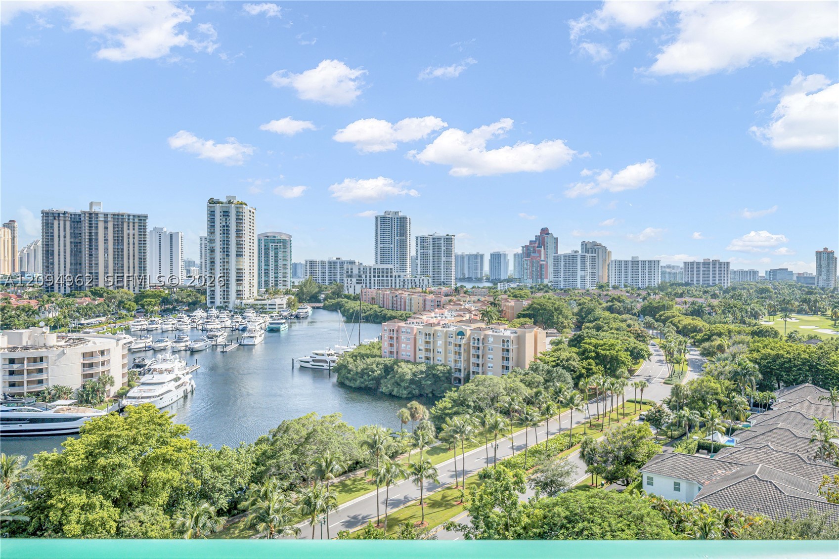 19900 E Country Club Dr #1209, Aventura FL 33180