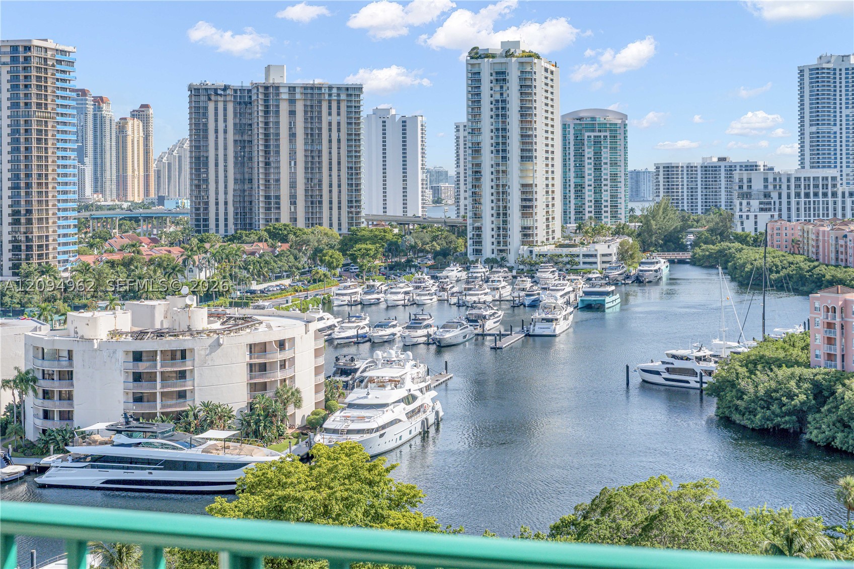 19900 E Country Club Dr #1209, Aventura FL 33180