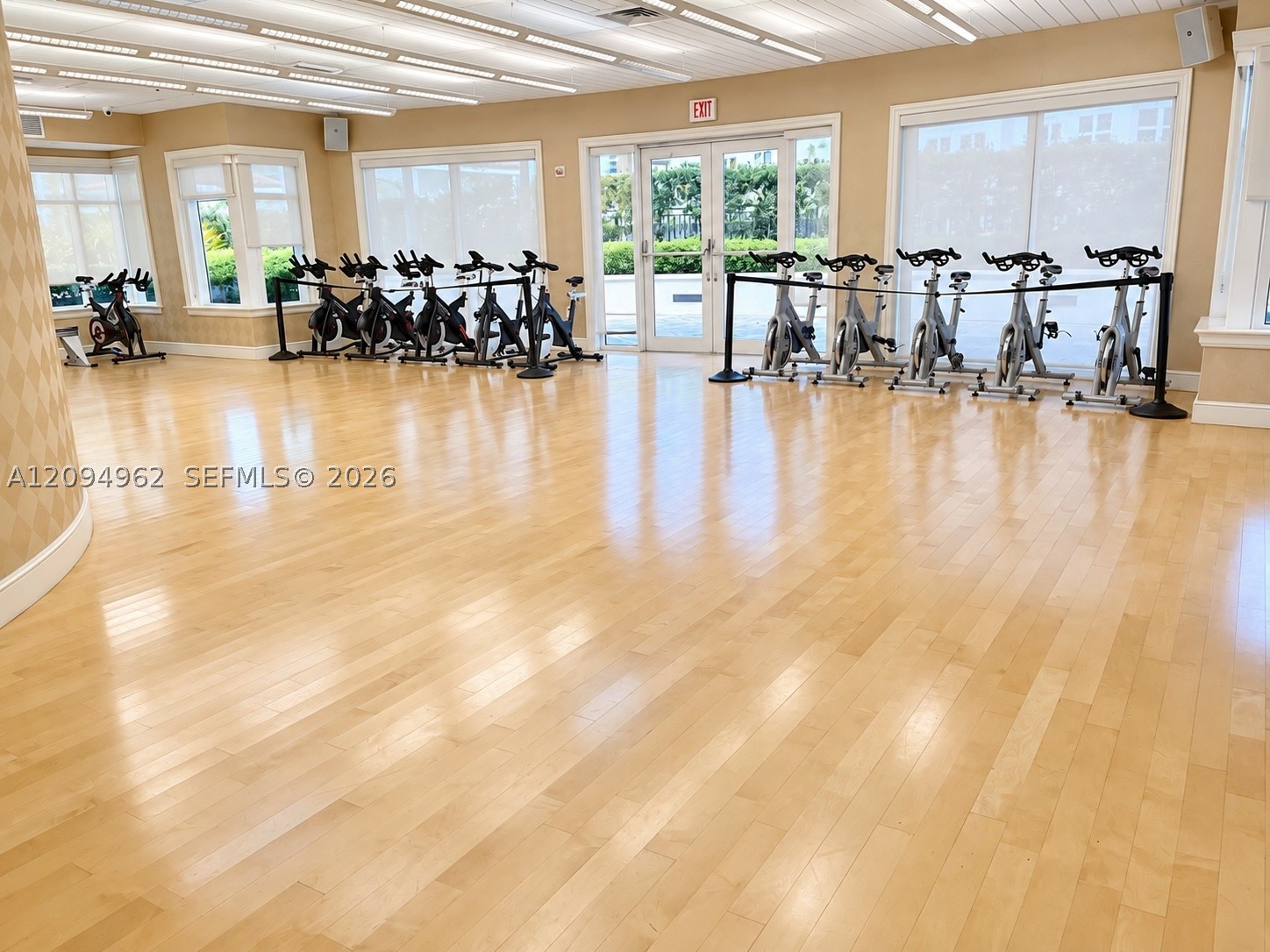 19900 E Country Club Dr #1209, Aventura FL 33180
