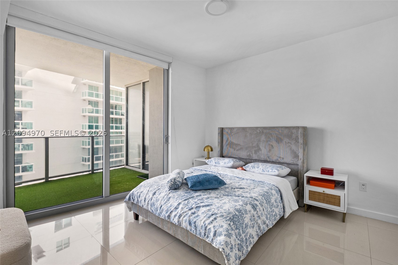 488 NE 18th St #3003, Miami FL 33132