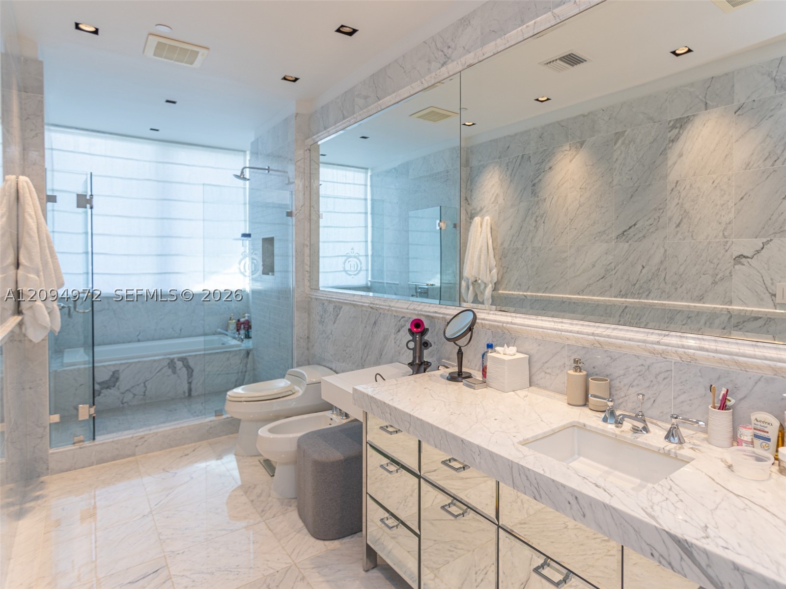 17475 Collins Ave #1602, Sunny Isles Beach FL 33160
