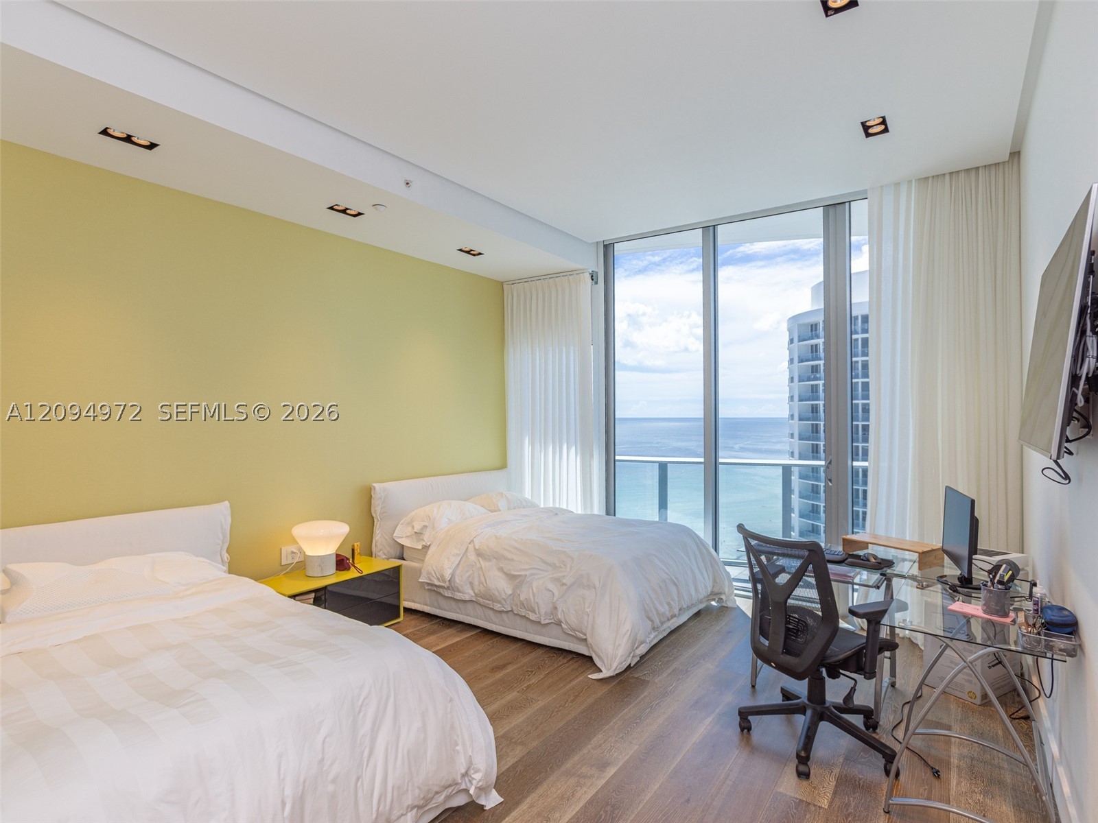 17475 Collins Ave #1602, Sunny Isles Beach FL 33160