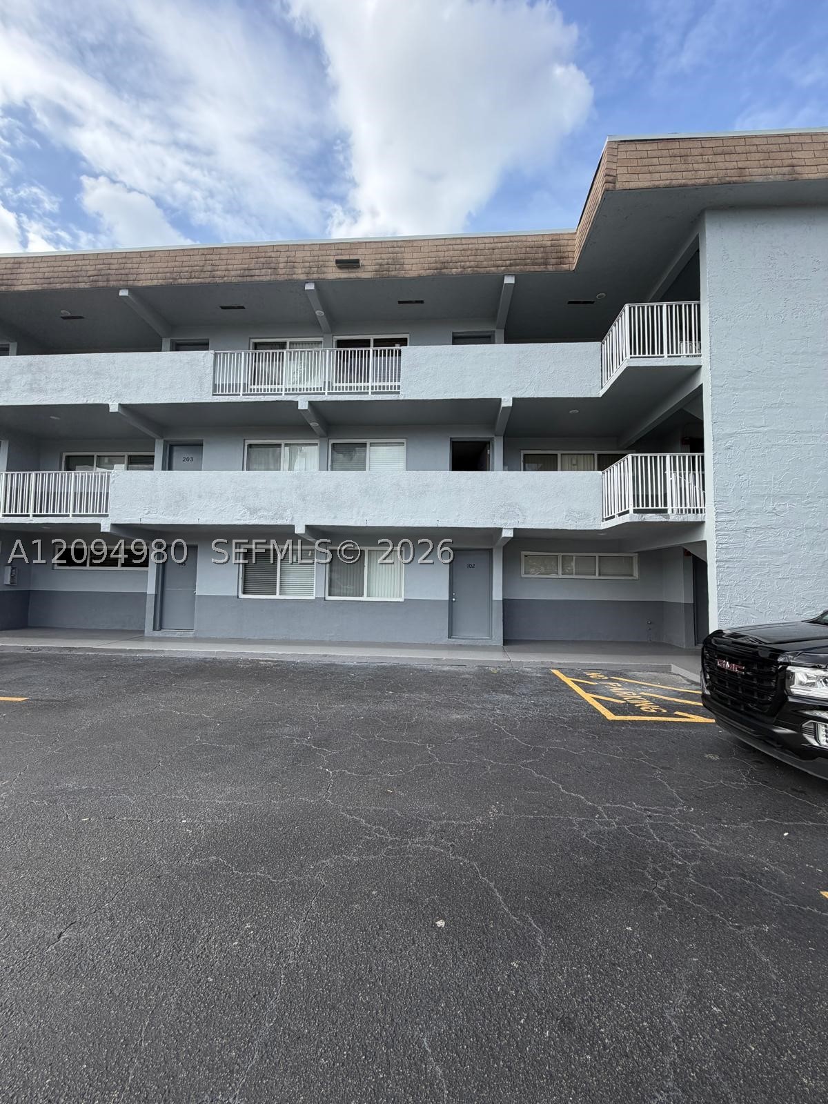 11005 SW 1st St #202, Sweetwater FL 33174