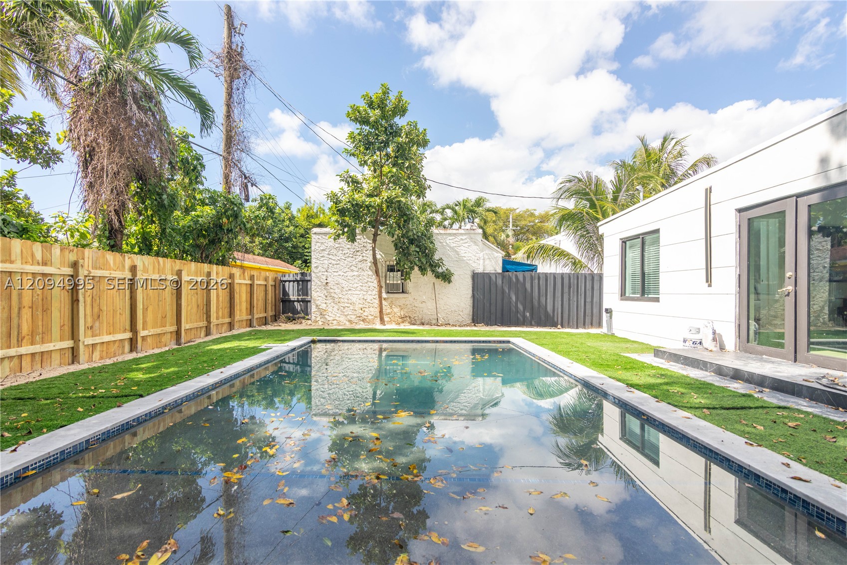2360 SW 12th St, Miami FL 33135