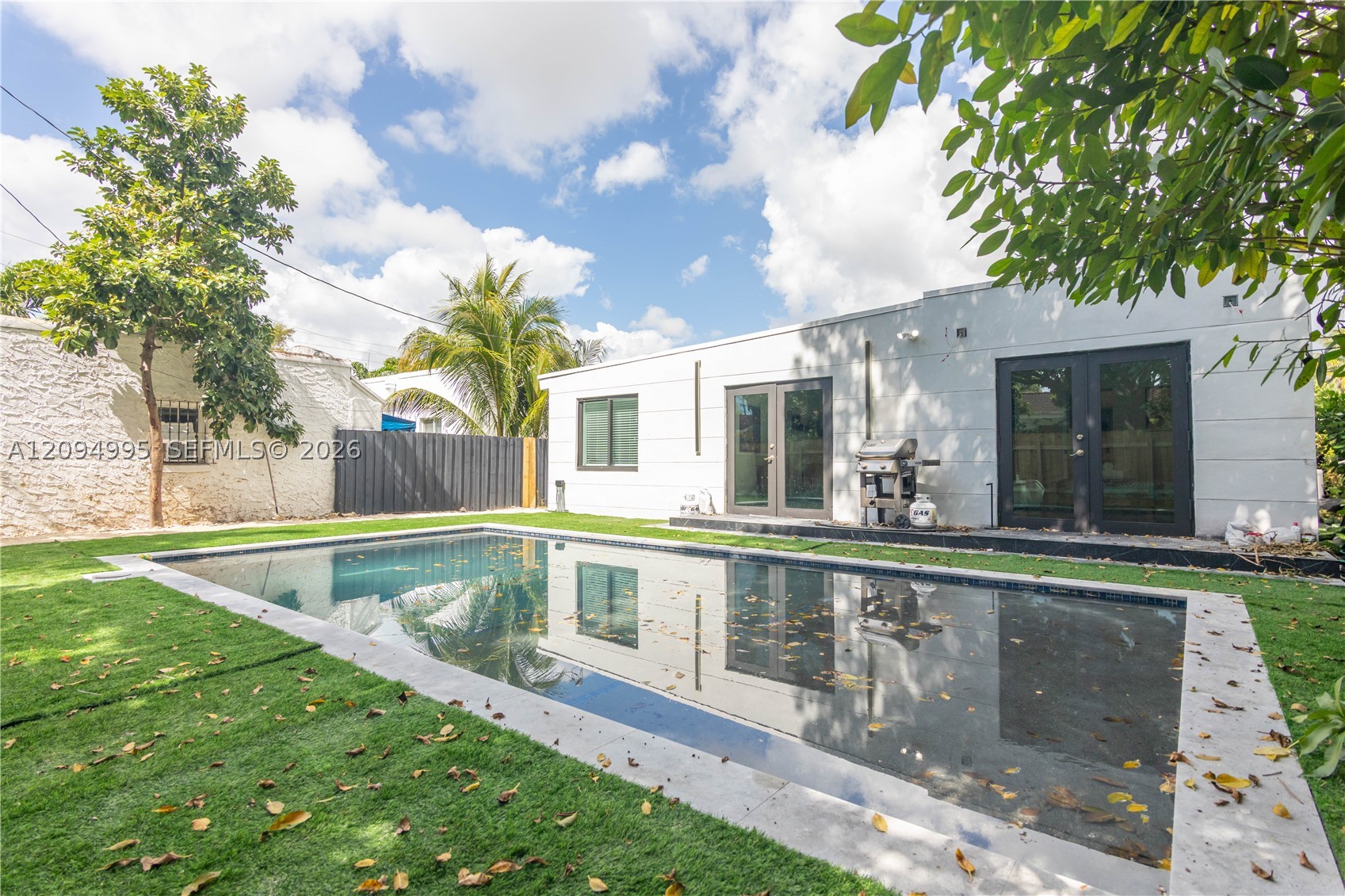 2360 SW 12th St, Miami FL 33135