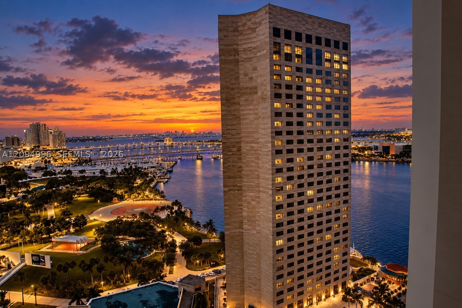 325 S Biscayne Blvd #2722, Miami FL 33131