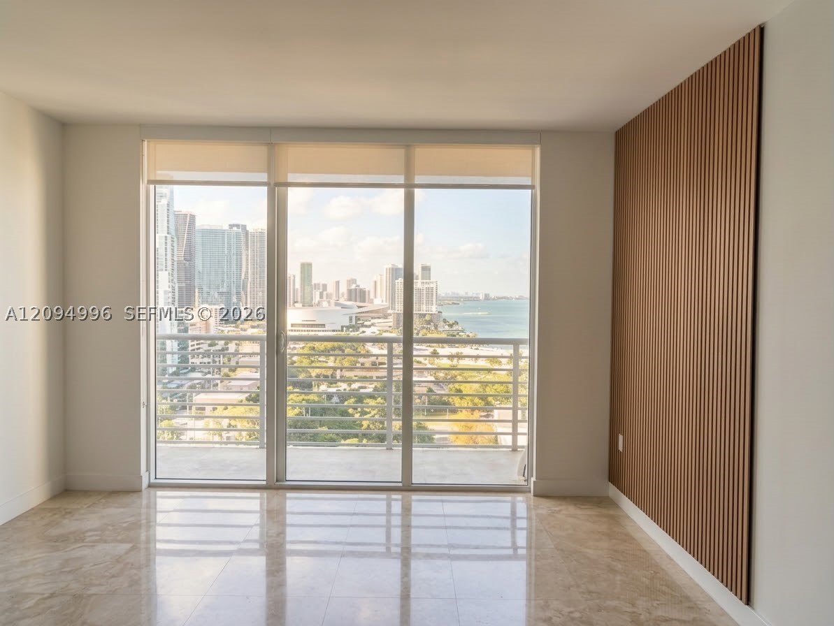 325 S Biscayne Blvd #2722, Miami FL 33131