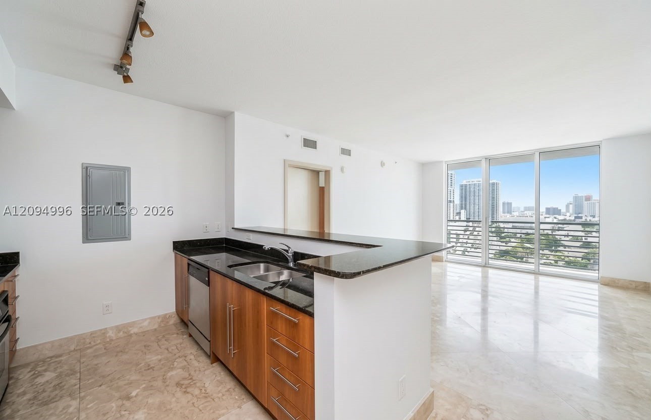 325 S Biscayne Blvd #2722, Miami FL 33131