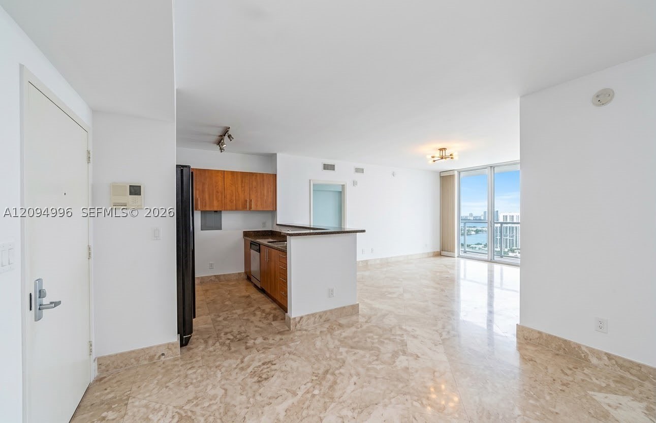 325 S Biscayne Blvd #2722, Miami FL 33131