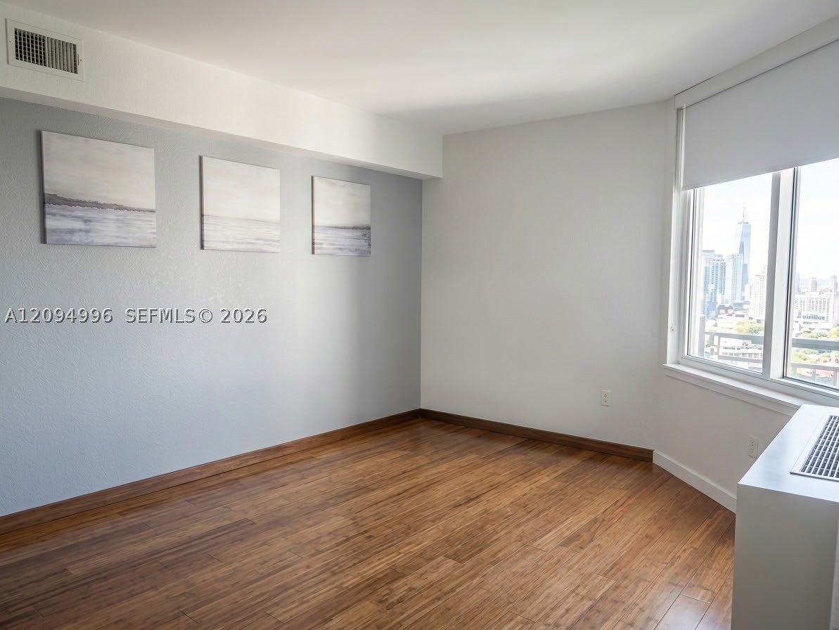 325 S Biscayne Blvd #2722, Miami FL 33131