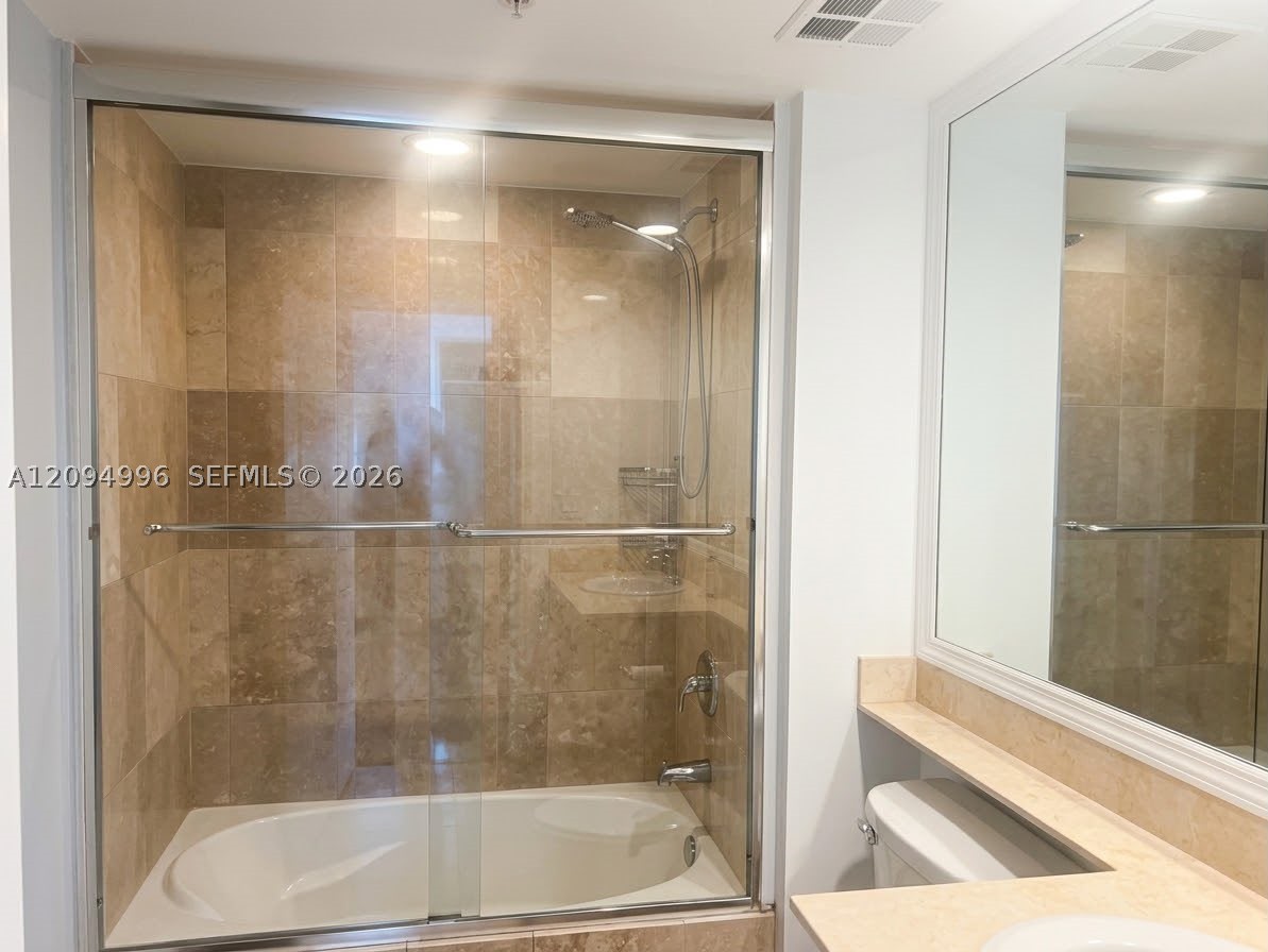 325 S Biscayne Blvd #2722, Miami FL 33131