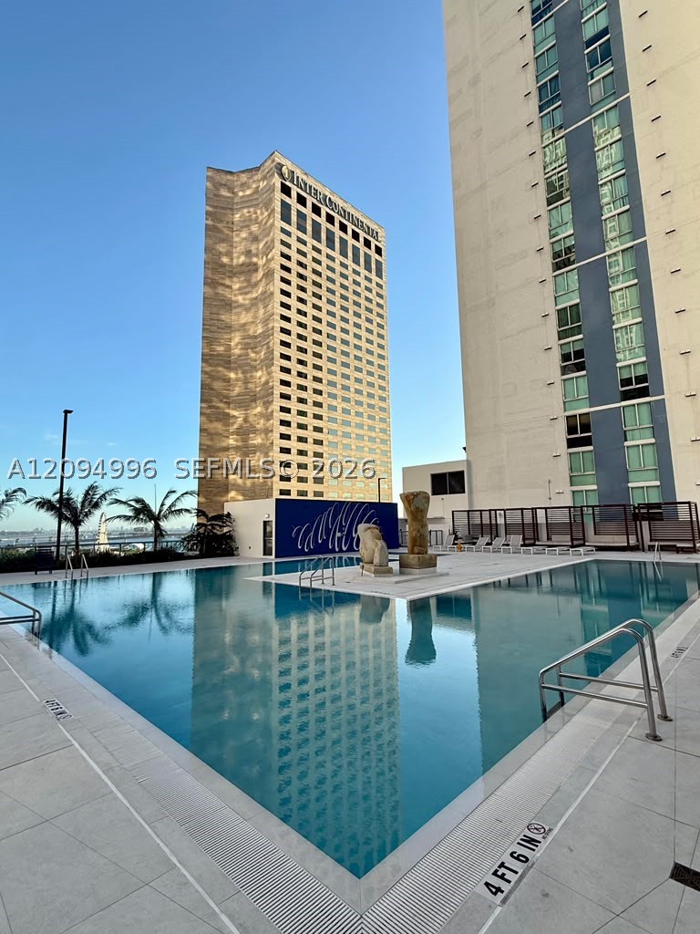 325 S Biscayne Blvd #2722, Miami FL 33131