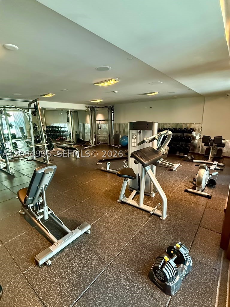 325 S Biscayne Blvd #2722, Miami FL 33131
