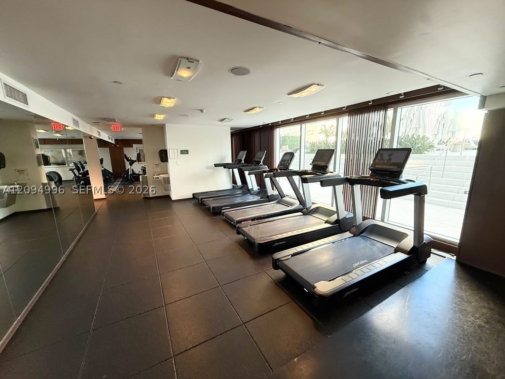 325 S Biscayne Blvd #2722, Miami FL 33131