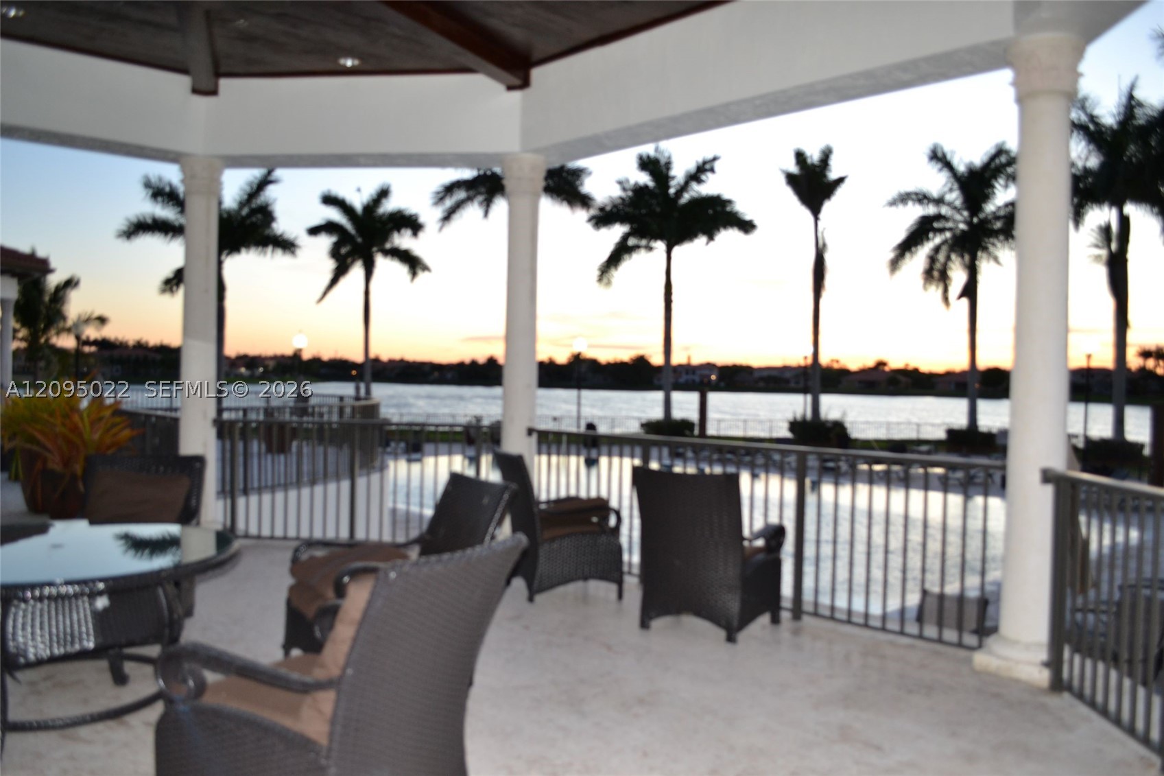 19529 SW 80th Ct, Cutler Bay FL 33157