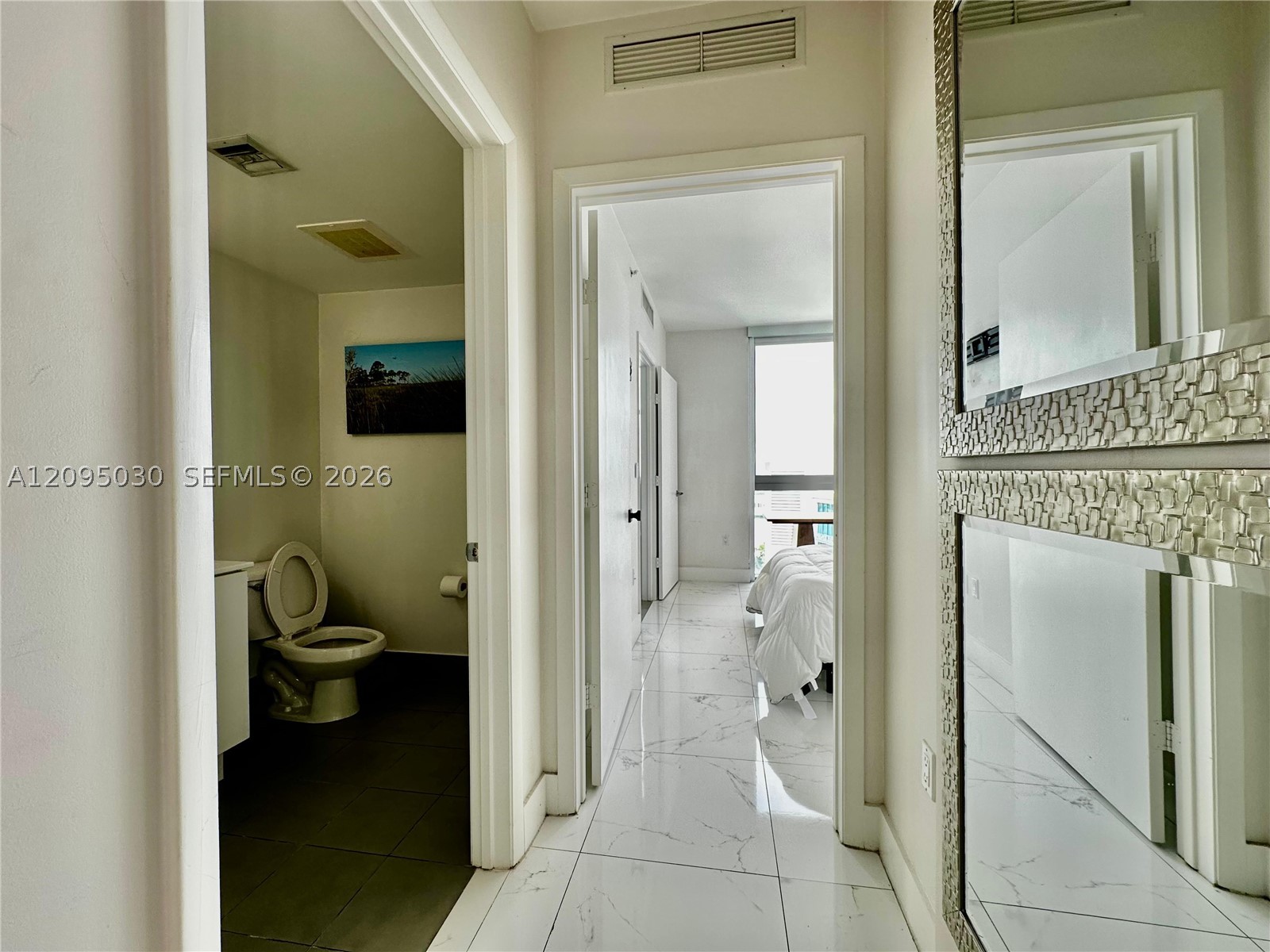 92 SW 3rd St #4905, Miami FL 33130