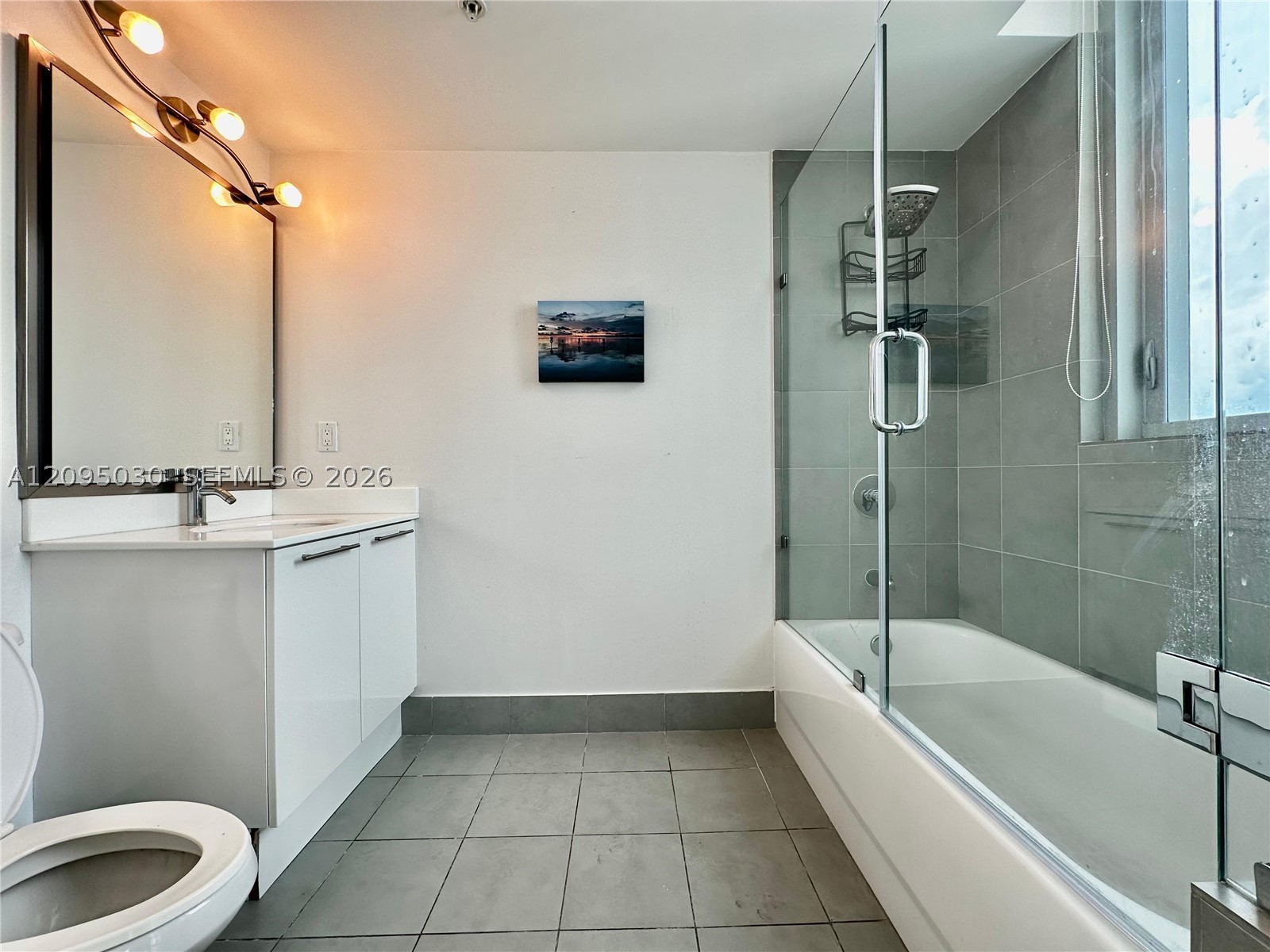 92 SW 3rd St #4905, Miami FL 33130
