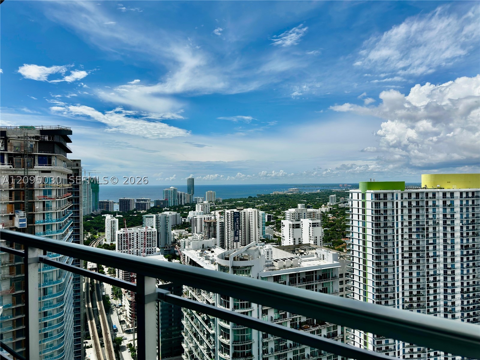 92 SW 3rd St #4905, Miami FL 33130