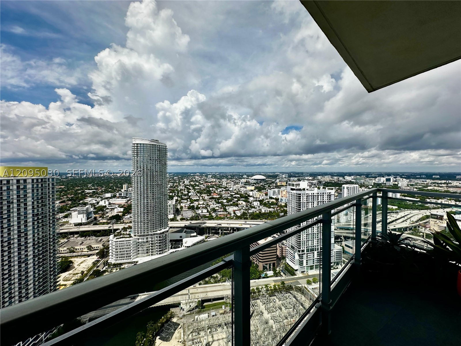 92 SW 3rd St #4905, Miami FL 33130