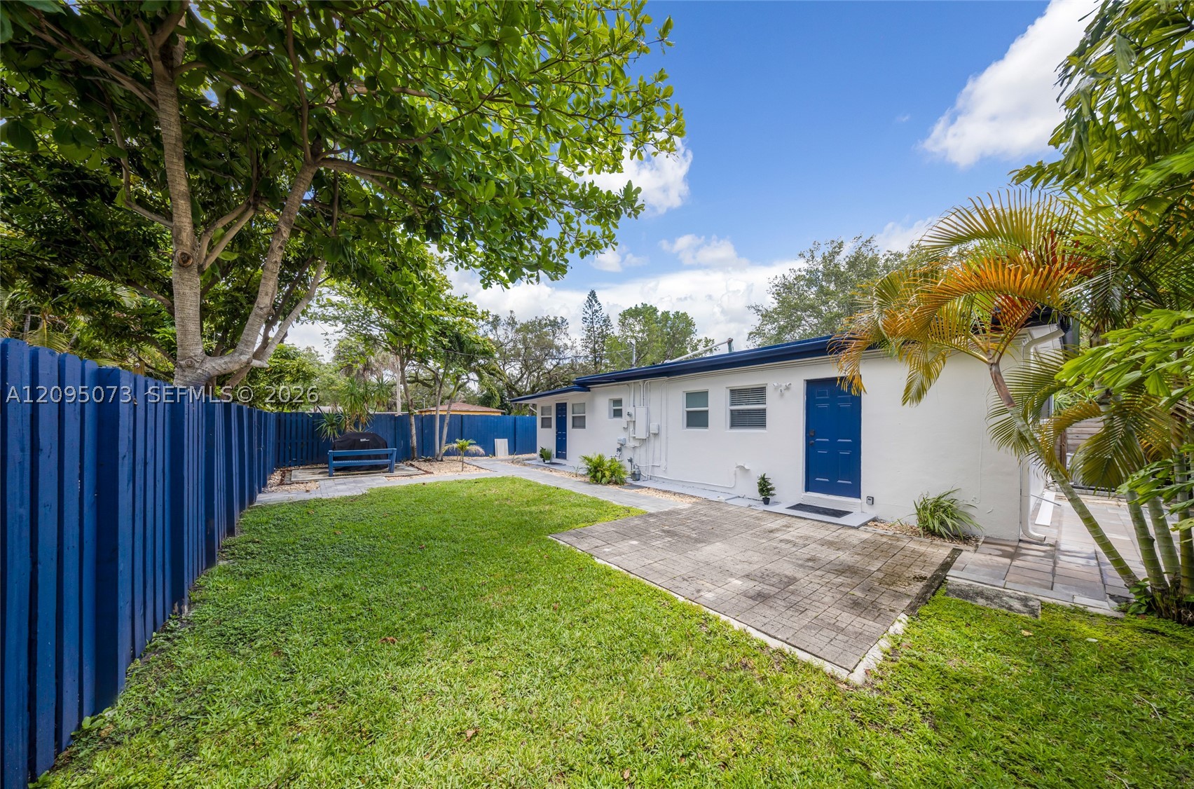 1137 SW 8th Ter, Fort Lauderdale FL 33315