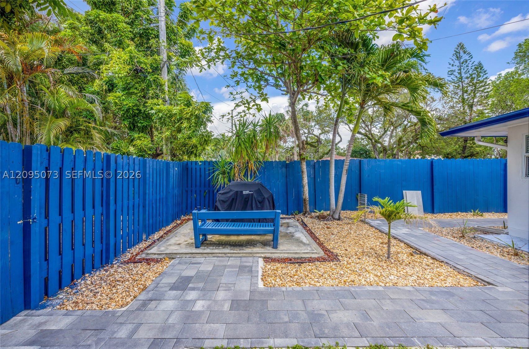 1137 SW 8th Ter, Fort Lauderdale FL 33315
