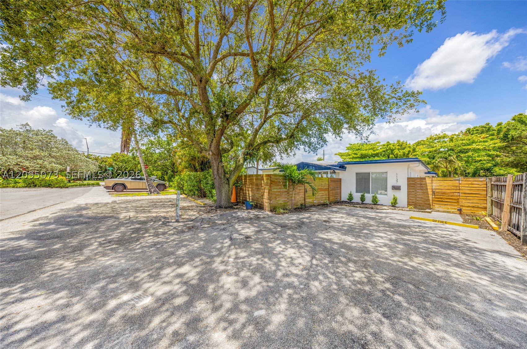 1137 SW 8th Ter, Fort Lauderdale FL 33315