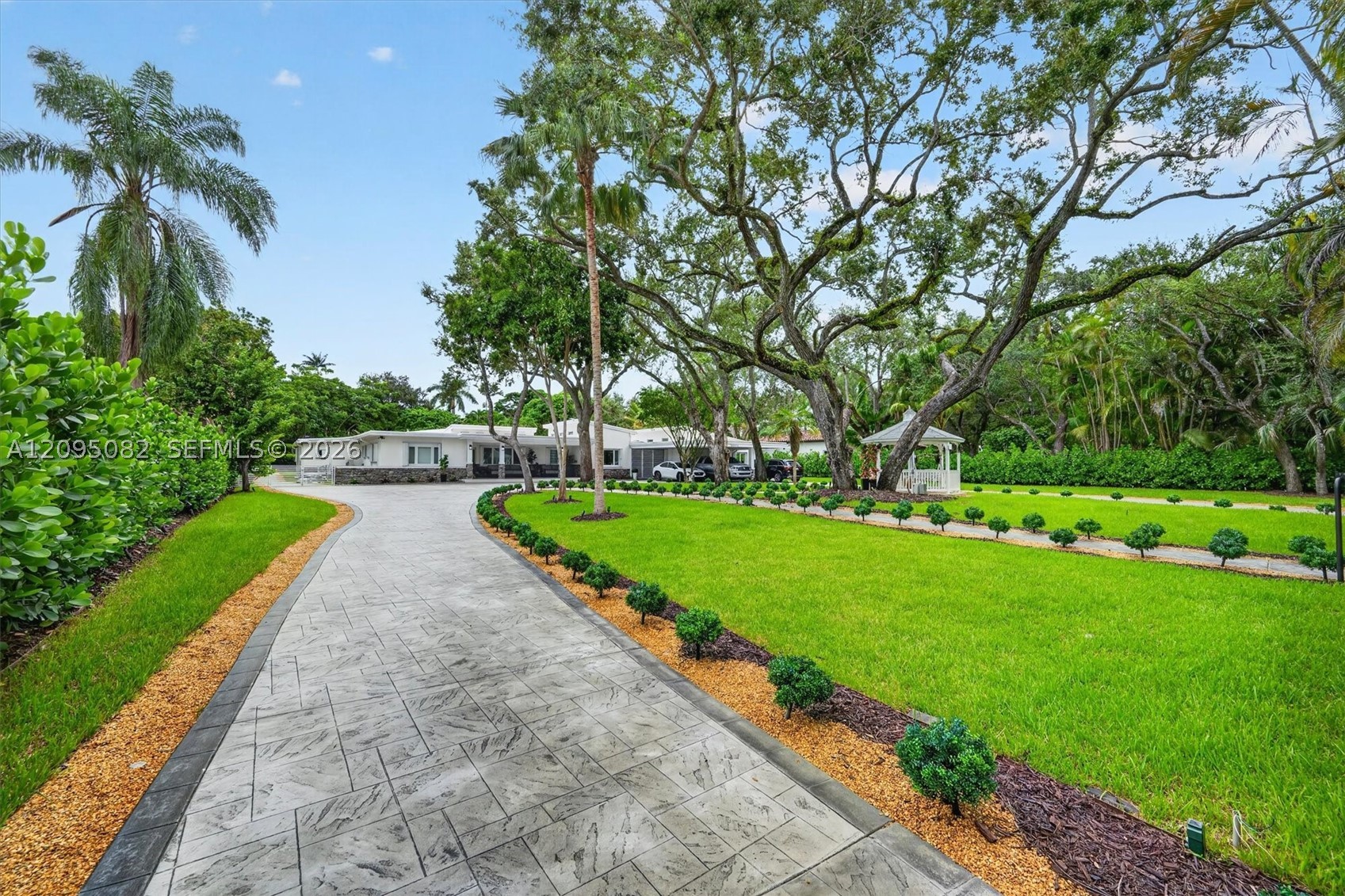 6750 SW 74th St, South Miami FL 33143