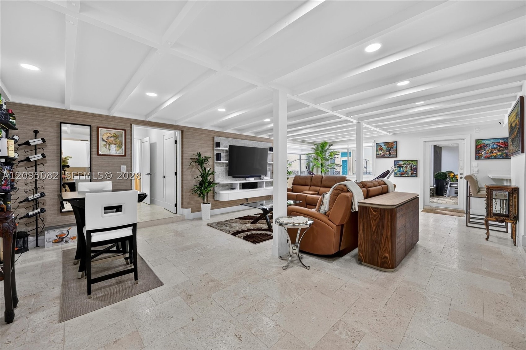 6750 SW 74th St, South Miami FL 33143