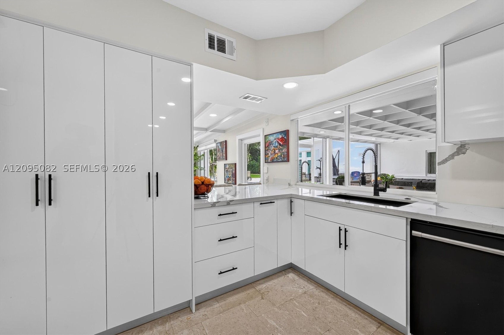 6750 SW 74th St, South Miami FL 33143