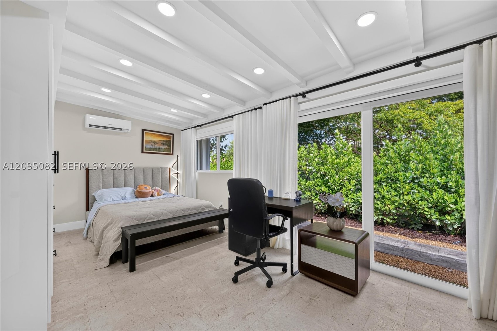 6750 SW 74th St, South Miami FL 33143