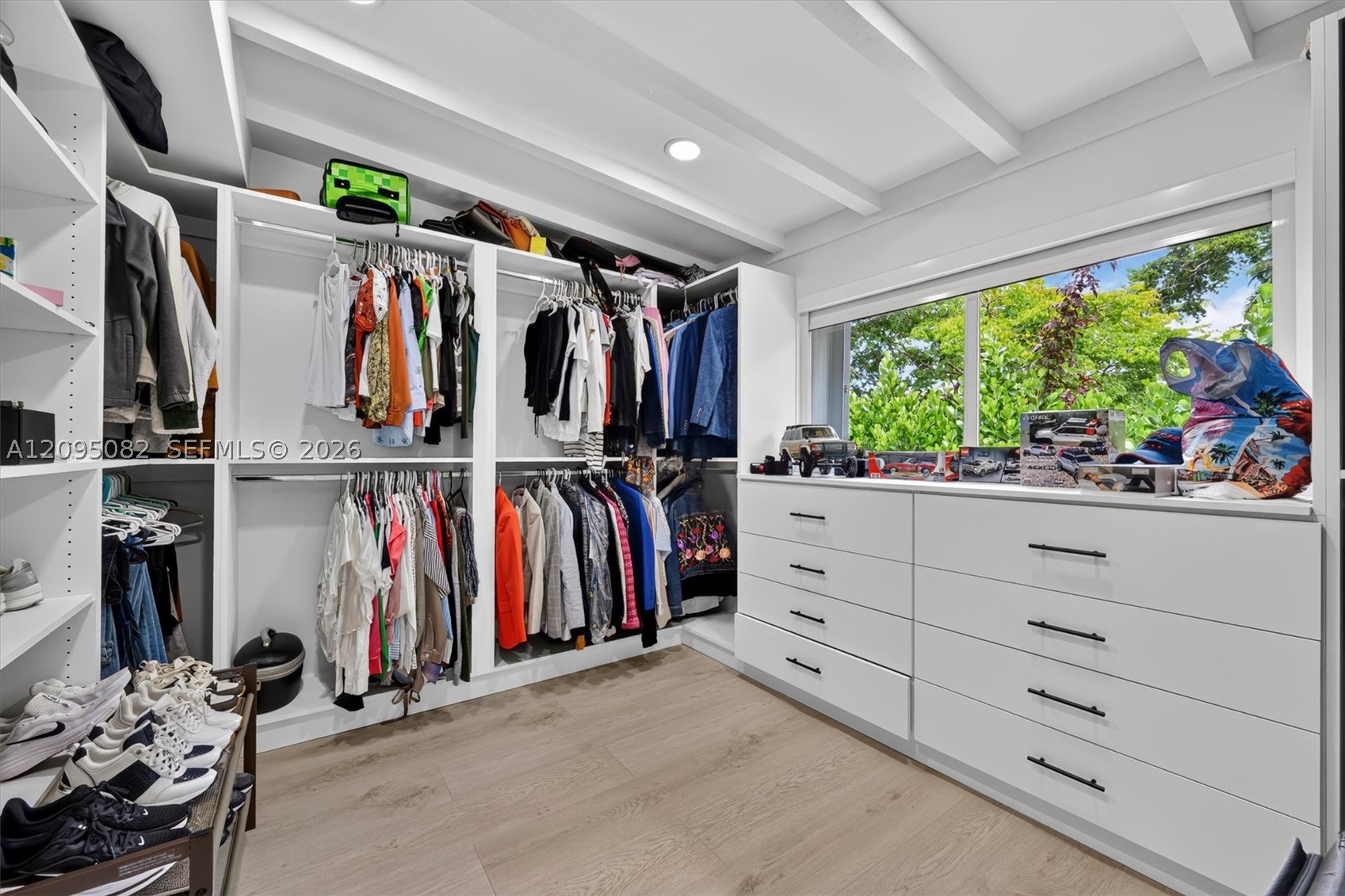 6750 SW 74th St, South Miami FL 33143