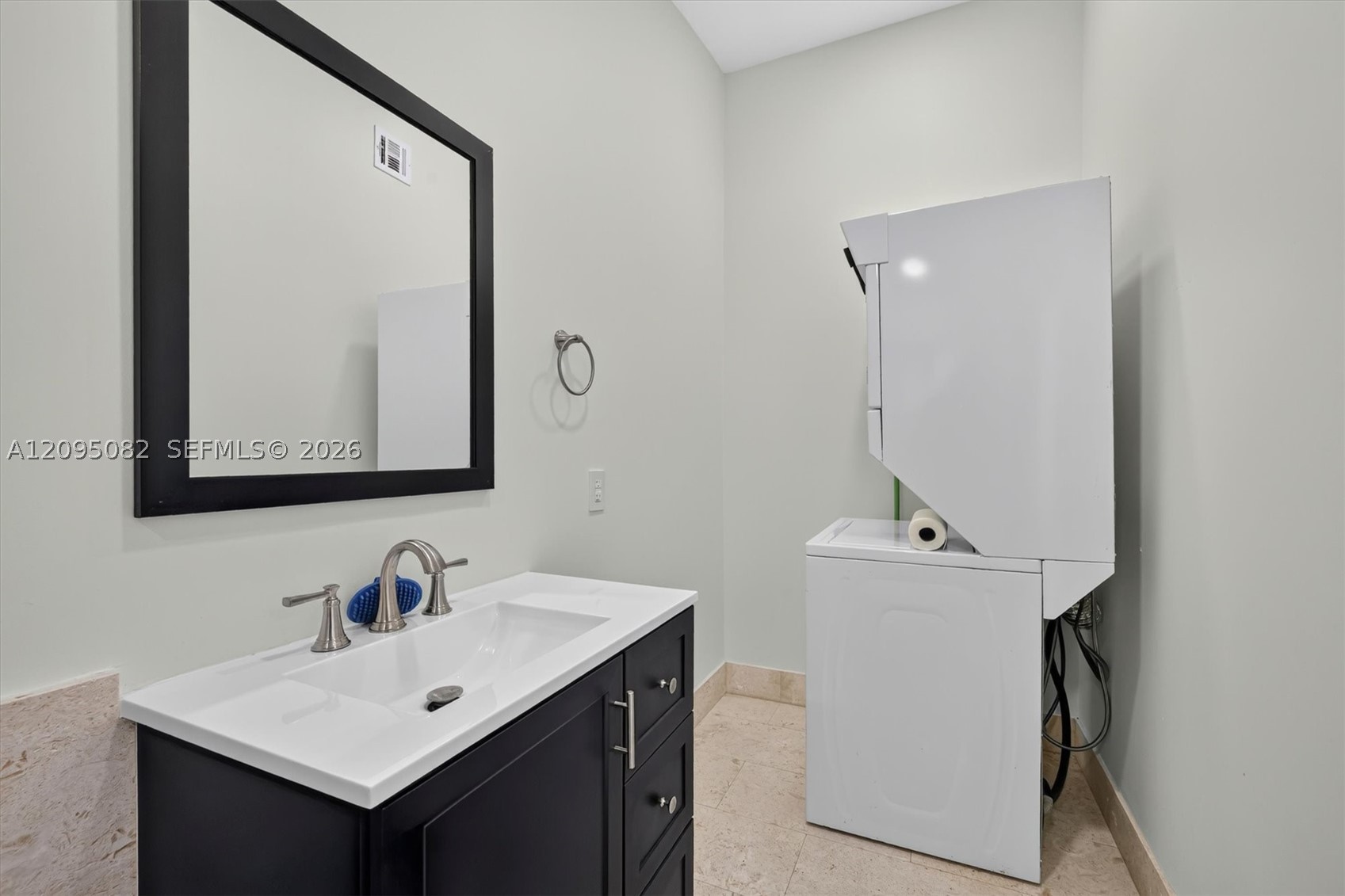 6750 SW 74th St, South Miami FL 33143