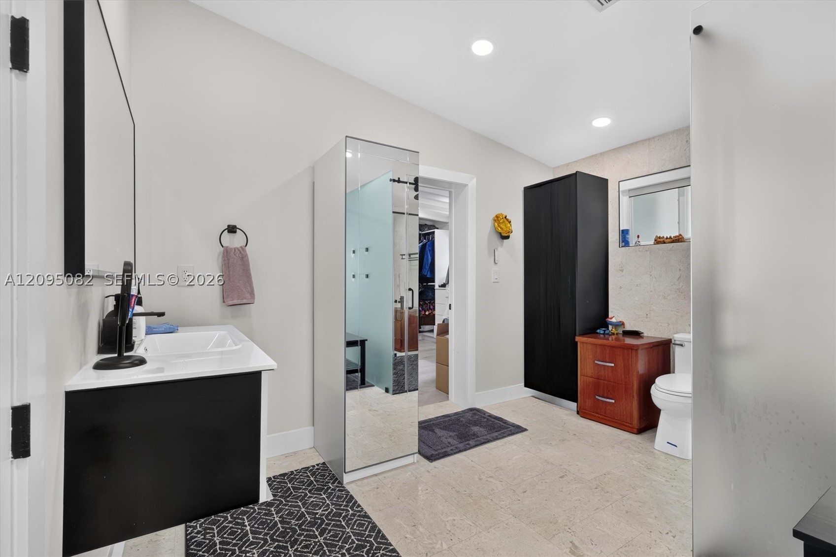 6750 SW 74th St, South Miami FL 33143