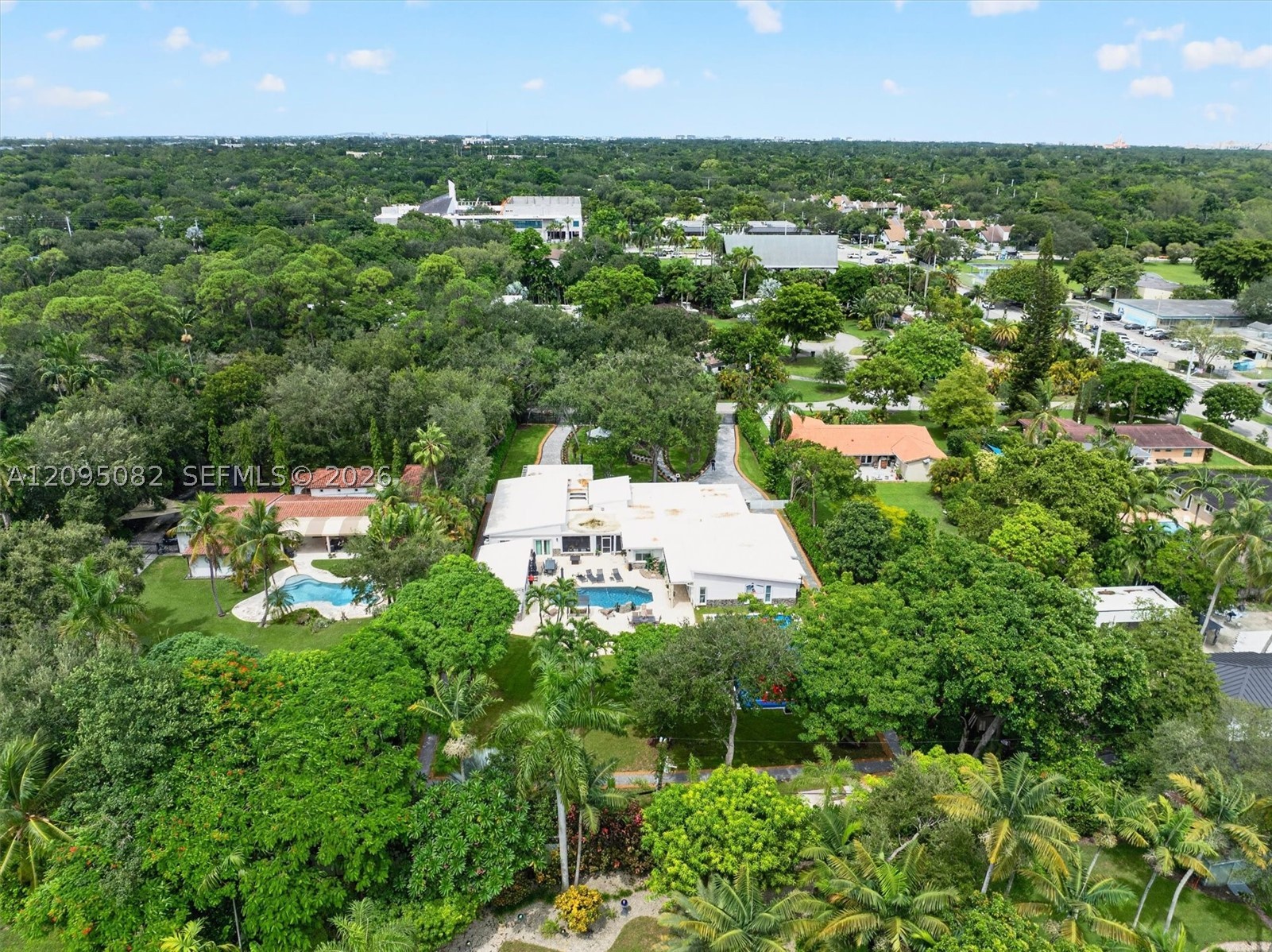 6750 SW 74th St, South Miami FL 33143