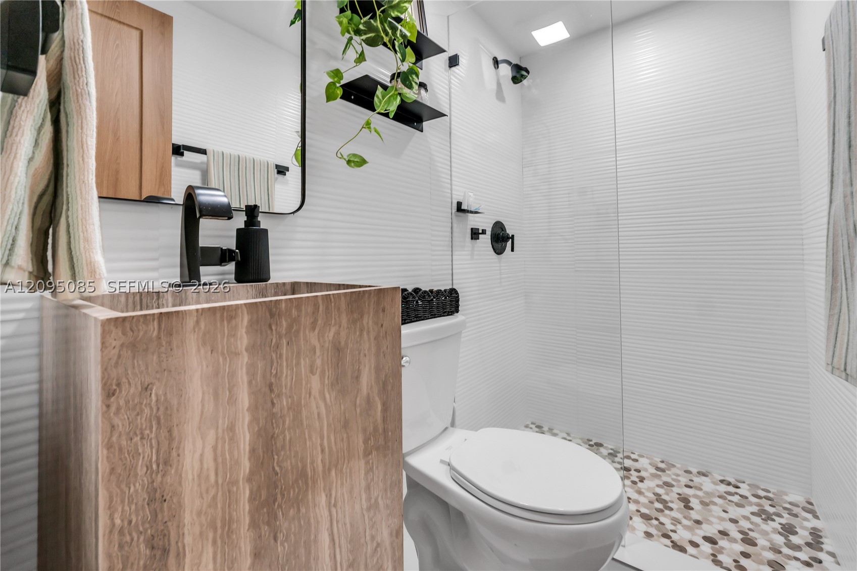 467 NE 55th Ter, Miami FL 33137