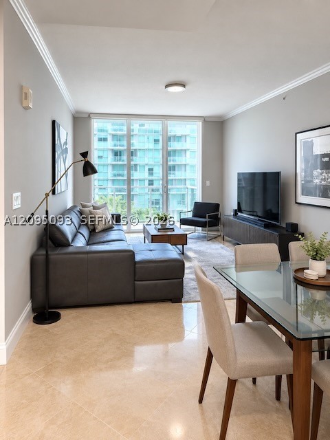 31 SE 5th St #4118, Miami FL 33131