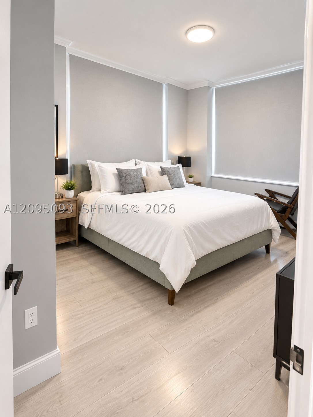 31 SE 5th St #4118, Miami FL 33131