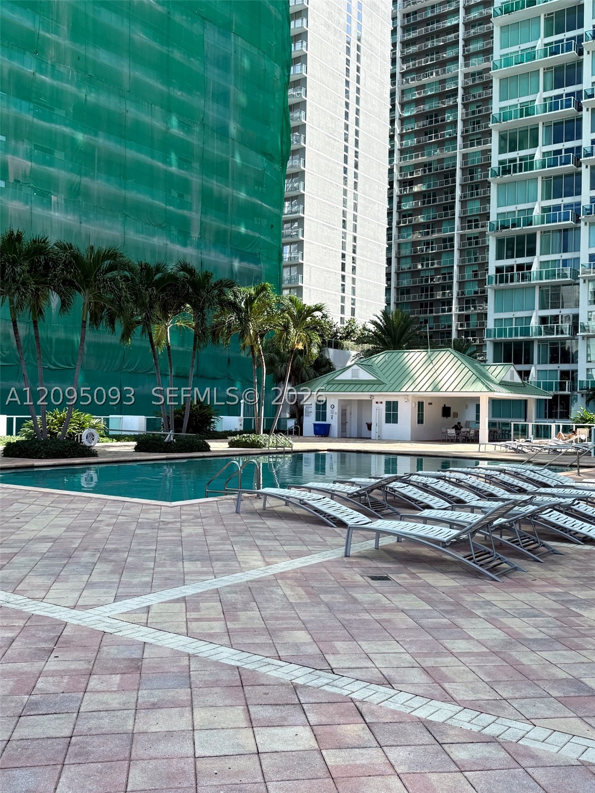 31 SE 5th St #4118, Miami FL 33131