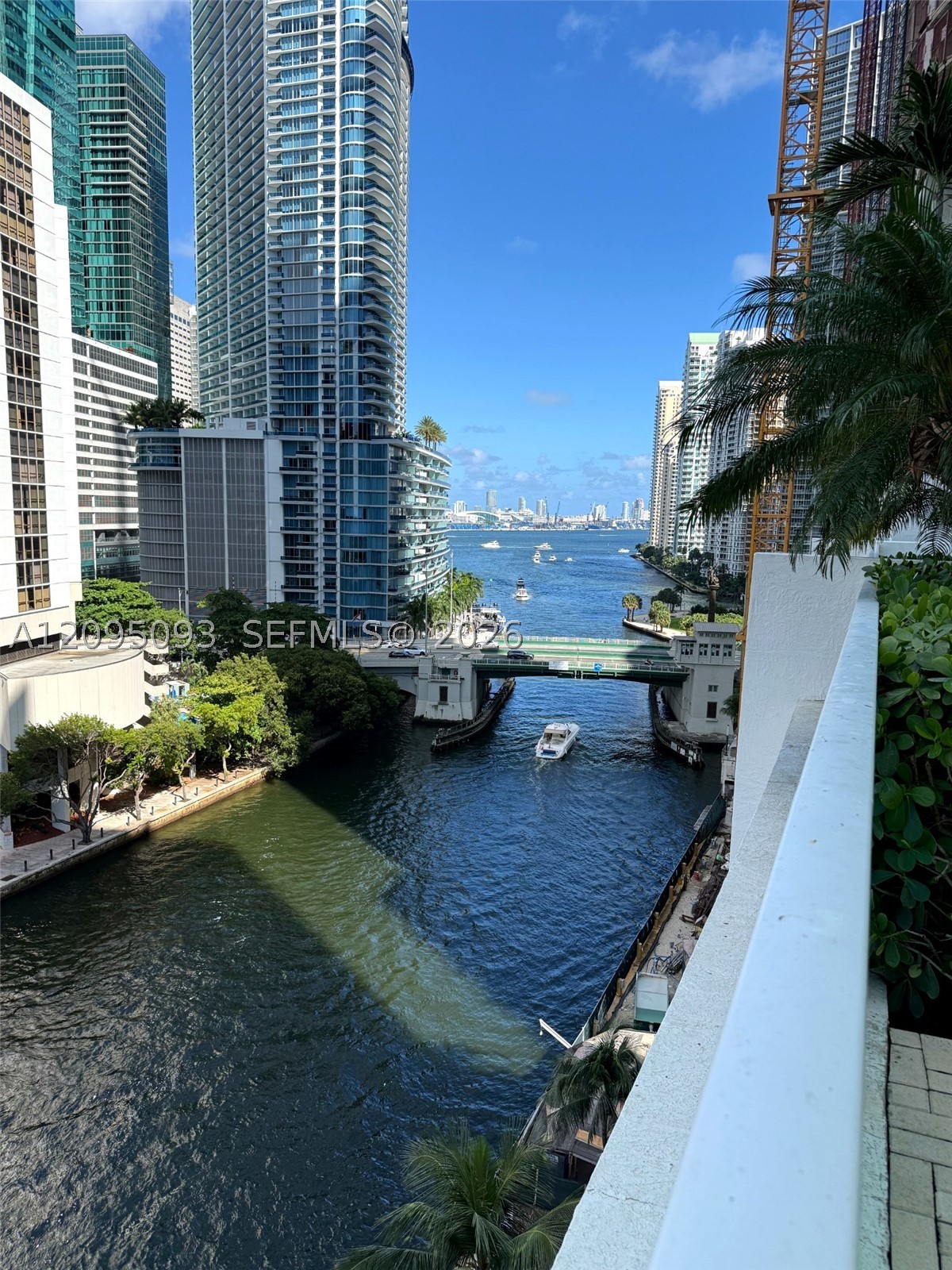 31 SE 5th St #4118, Miami FL 33131