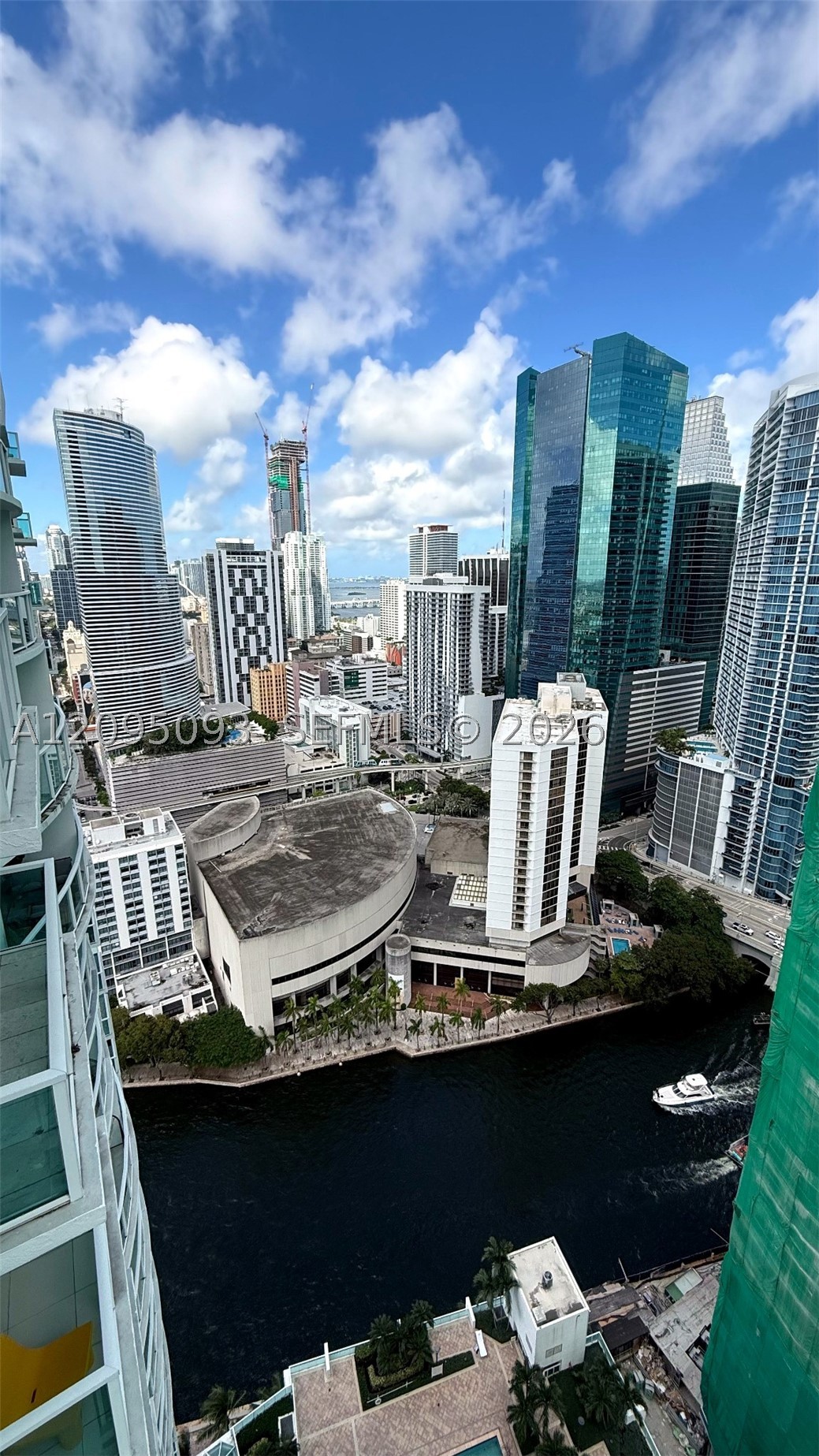31 SE 5th St #4118, Miami FL 33131