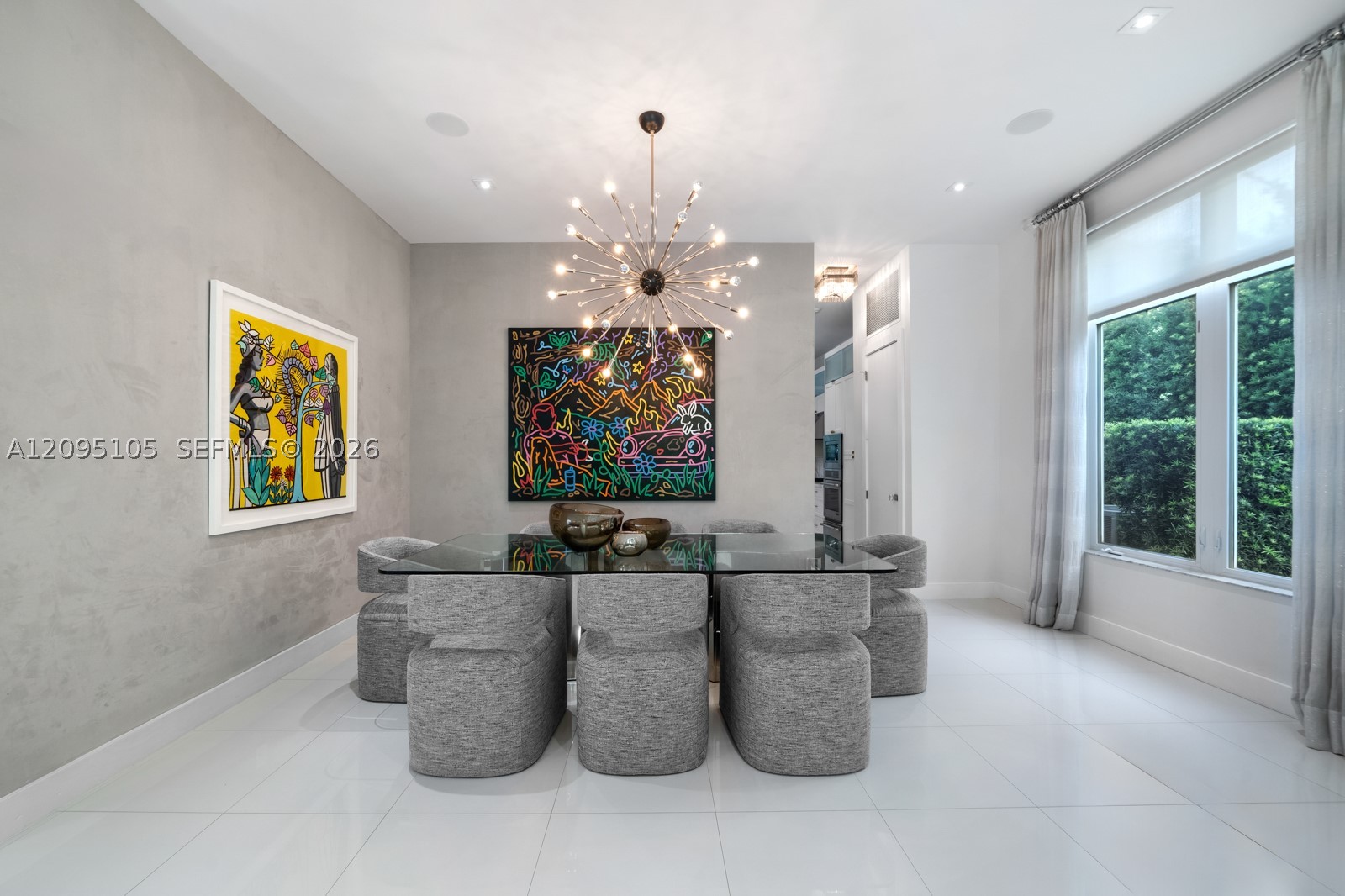 737 W 49th St, Miami Beach FL 33140