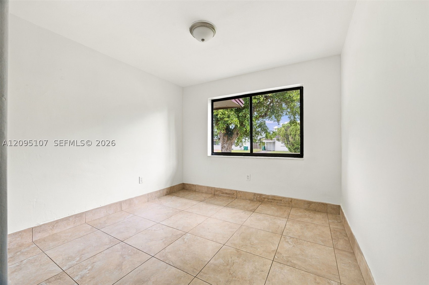 4920 SW 94th Ct, Miami FL 33165